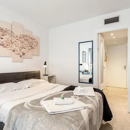 Massenet Five Stars House