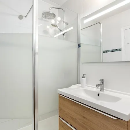 Apartament Massenet Five Stars House *